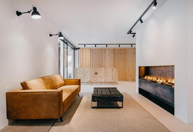 1 Bedroom Penthouse Apartment, Das Bleibt Alpine Suites