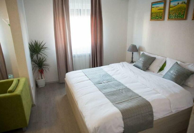 Quarto standard, China Town Prenoćište