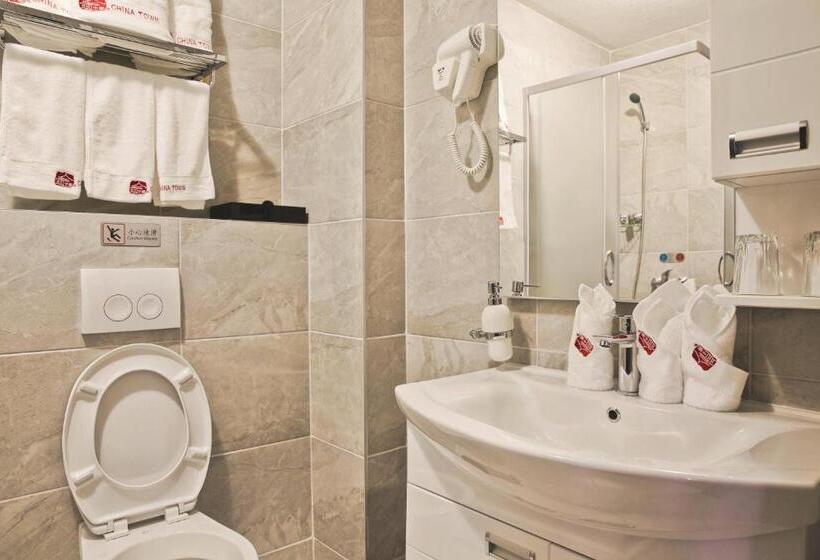 Suite com Varanda, China Town Prenoćište