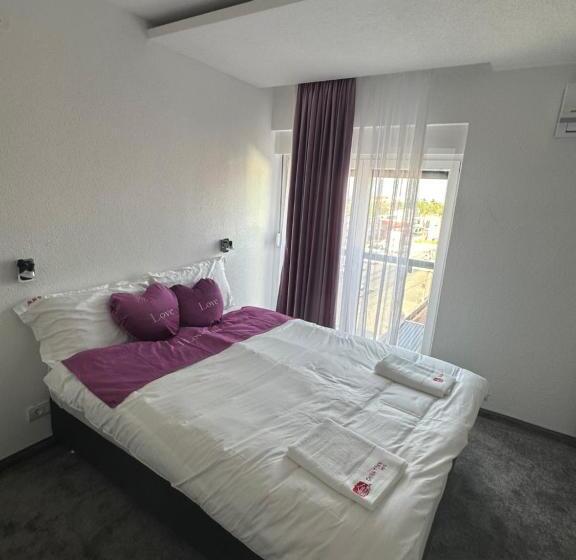 Quarto deluxe, China Town Prenoćište
