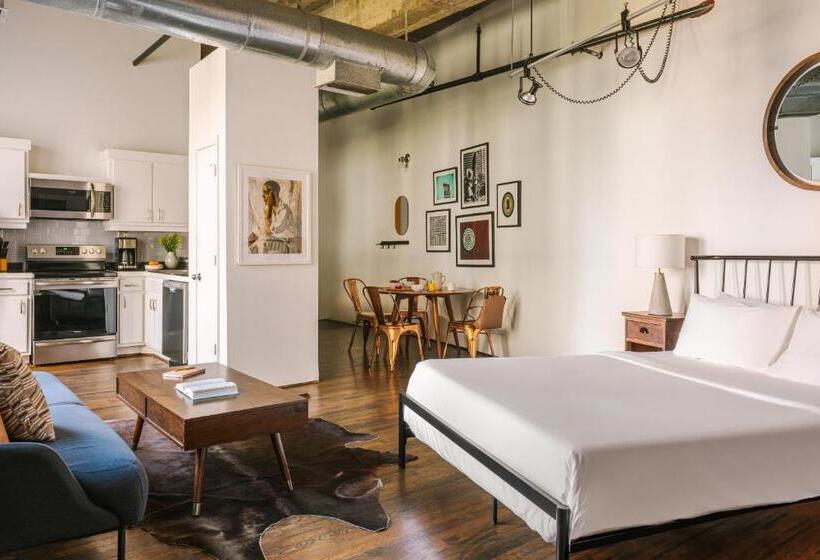 スーペリアスタジオ, Reside Houston Downtown, A Wyndham Residence