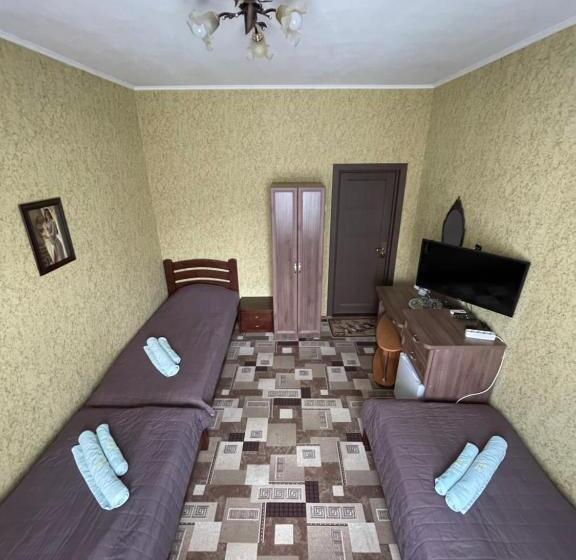 اتاق استاندارد سه نفره, отель Natali
