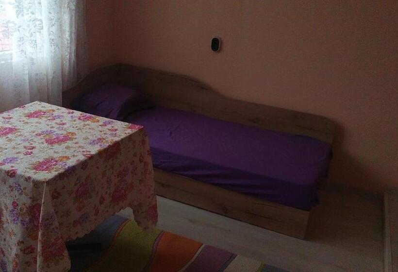 Apartamento 1 Dormitório Vista Mar, Kraybrezhna 3