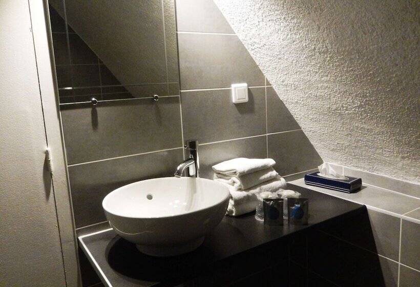 Номер Стандарт, Kyriad Chalon Sur Saone Centre