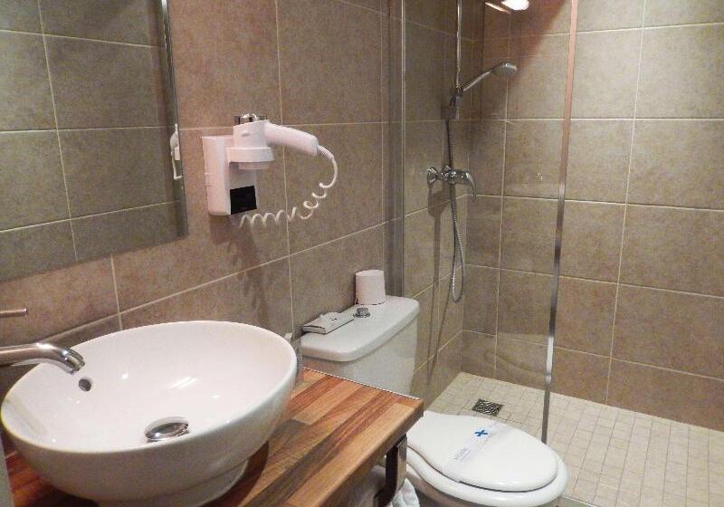 Номер Стандарт, Kyriad Chalon Sur Saone Centre