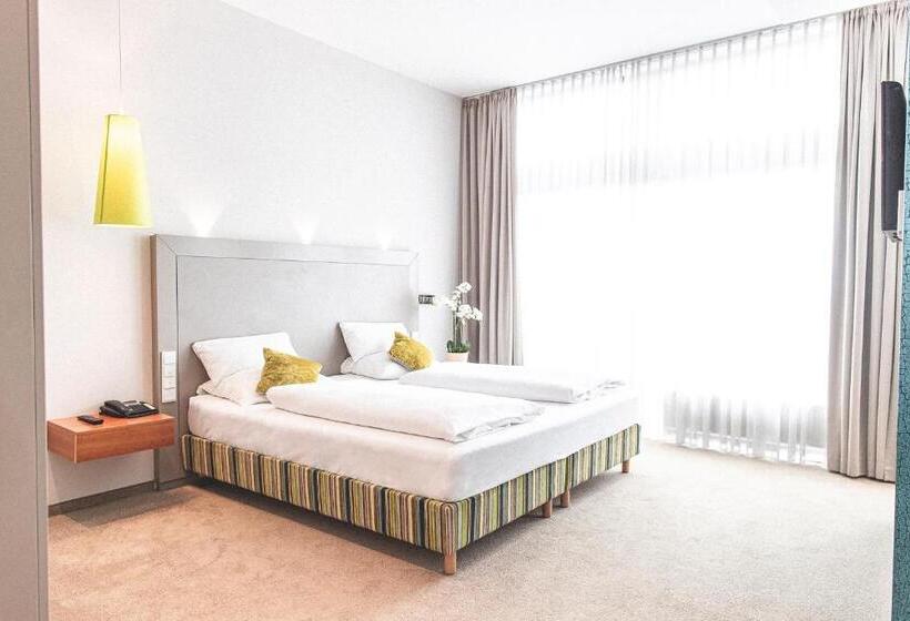 Люкс, Plaza Hotel Hanau