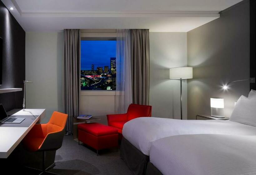 景色の見えるスーペリアルーム, Pullman Paris La Defense
