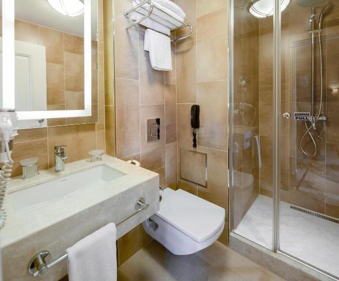 高级大房间, Titanic Comfort Sisli