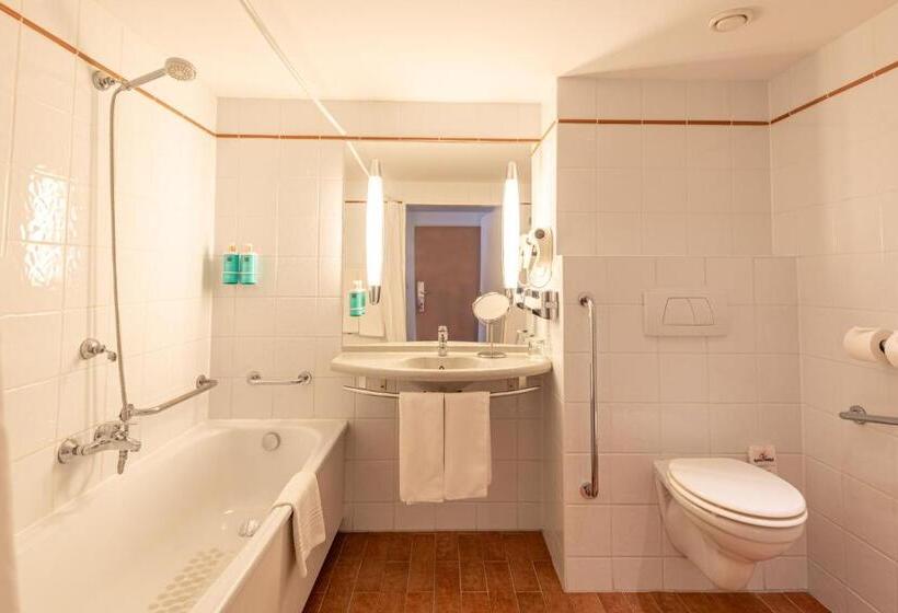 Номер Стандарт, Castrum Hotel Székesfehérvár