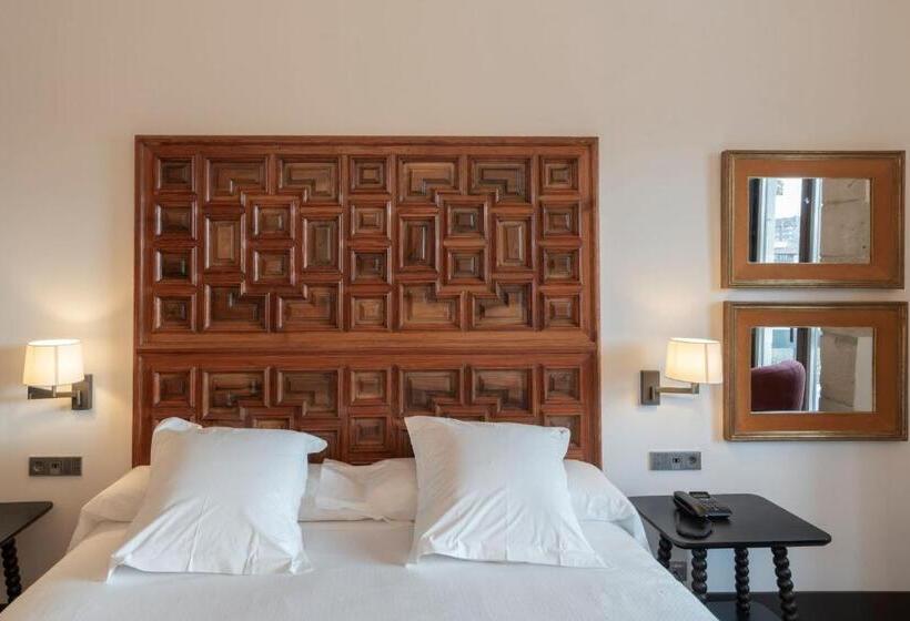 اتاق استاندارد, Parador De Turismo De León