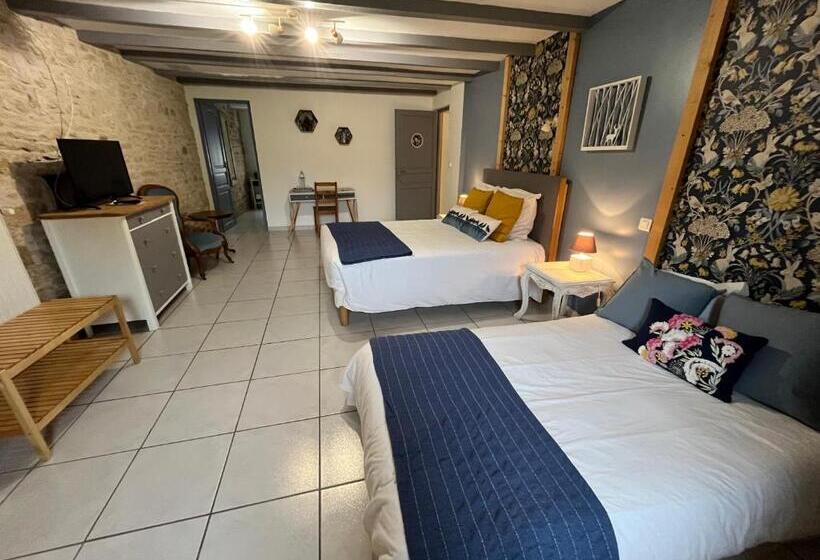 Семейный Номер Вид на Сад, Les Bruyeres Chambres Dhotes Et Gite