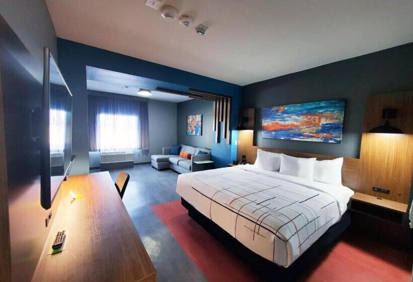 Люкс Кровать Кинг, La Quinta Inn & Suites By Wyndham Fort Stockton Northeast