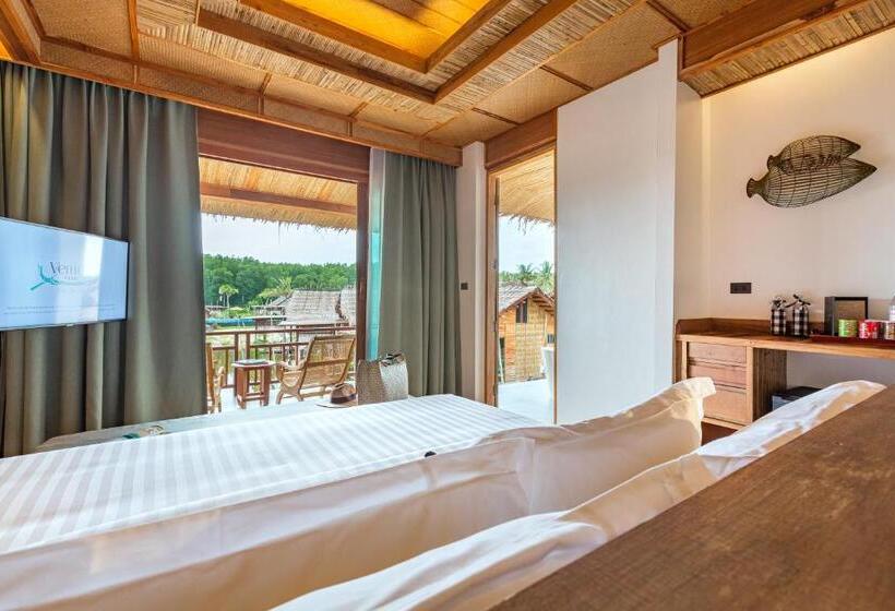 اتاق لوکس با چشم‌انداز, Venice Krabi Villa Resort