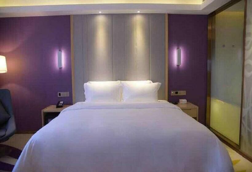 带大床的豪华间, Lavande Hotels·foshan Lishui Heshun Wanfu City