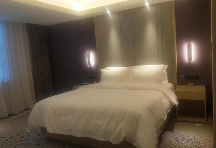Номер Deluxe Кровать Кинг, Lavande Hotels·guilin Central Square Elephant Trunk Hill Scenic Area