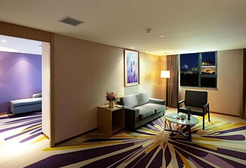 Люкс Повышенной Комфортности, Lavande Hotels·guilin Central Square Elephant Trunk Hill Scenic Area