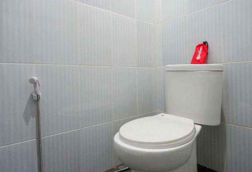 스위트, Reddoorz Near Lippo Plaza Buton