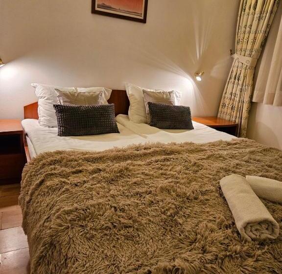 Номер Стандарт, Guest House Karov   2 Stars