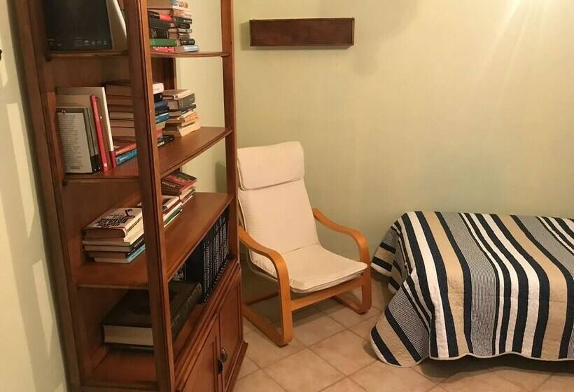 Дом 4 Спальни, Casa La Higuera