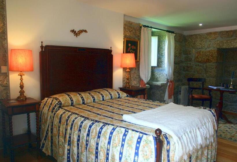 Люкс Повышенной Комфортности, Casas Do Eido E Casa Da Viúva