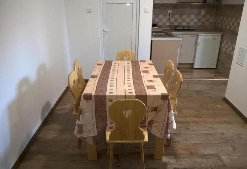 آپارتمان 1 خوابه, Apartmani Mimi