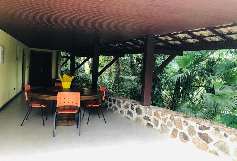 سوییت با چشم‌انداز دریا, Suítes Vista Pro Mar Ilhabela
