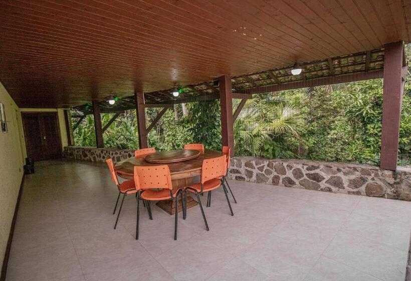 سوییت با چشم‌انداز دریا, Suítes Vista Pro Mar Ilhabela