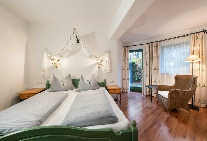 Апартаменты 1 Спальня Нижний Этаж, Rosamunde Apartments
