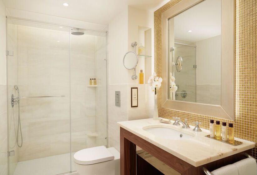 Suite Júnior Vista Parque, Corinthia  Lisbon