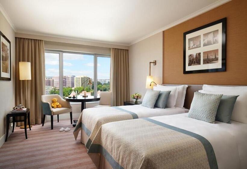 Quarto Familiar, Corinthia  Lisbon