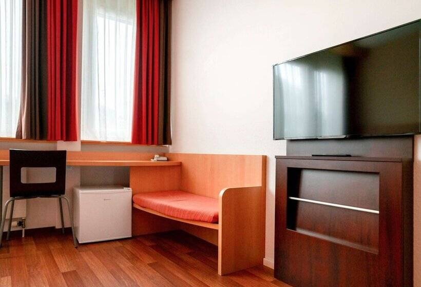 Номер Стандарт, Ibis Luzern Kriens