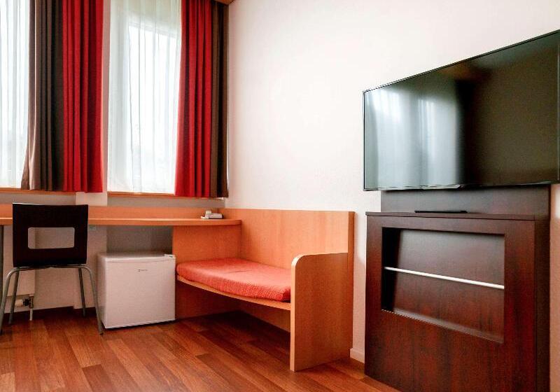 Номер Стандарт Двуспальная Кровать, Ibis Luzern Kriens