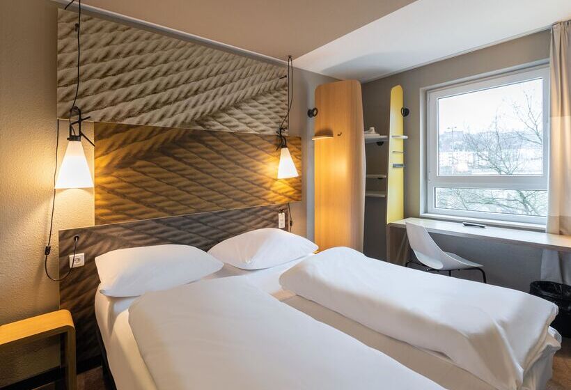 Номер Стандарт, B&B HOTEL Wuppertal-City