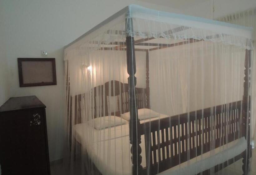 Номер Стандарт Вид на Сад, Bentota Home Stay