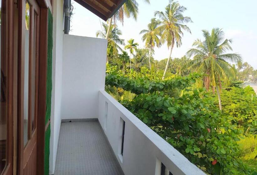 Семейный Номер, Bentota Home Stay