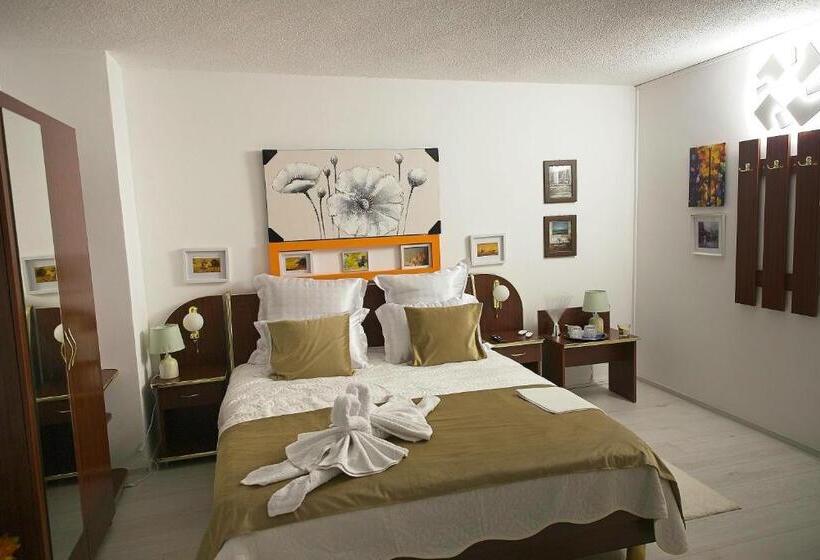 Семейный Номер, Casa Mina