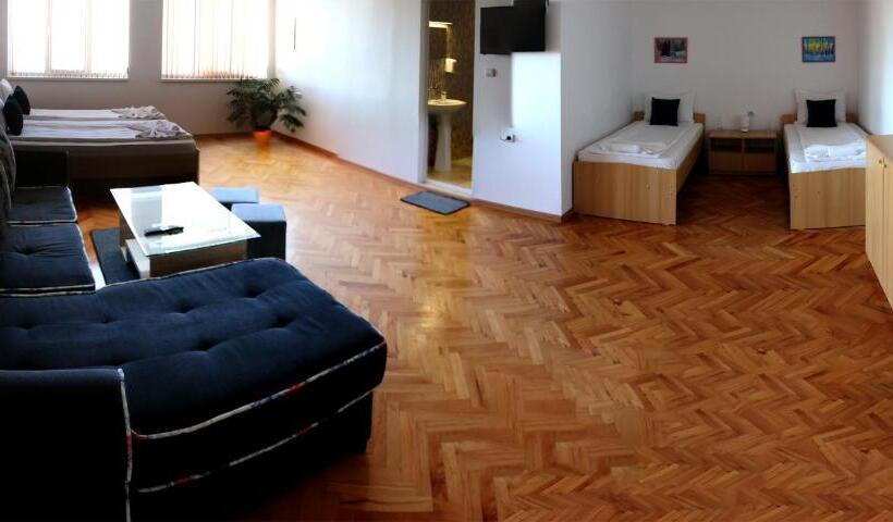프리미엄 4인룸, Gile Guest House