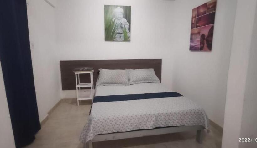标准工作室, Hostal Poseidon Del Mar