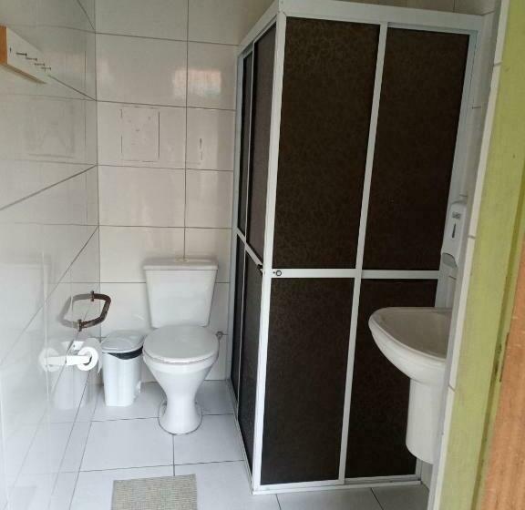 패밀리 룸 공용 욕실, Hostel Beira Mar