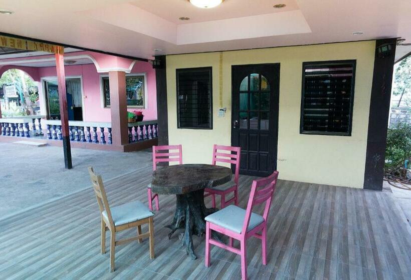 Бунгало Стандарт, Rak Ban Kerd House