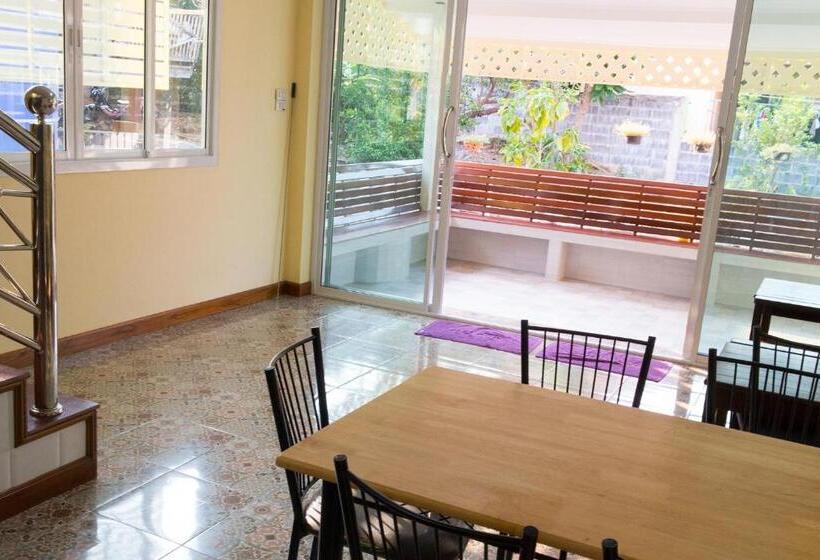 Номер Basic, Rak Ban Kerd House