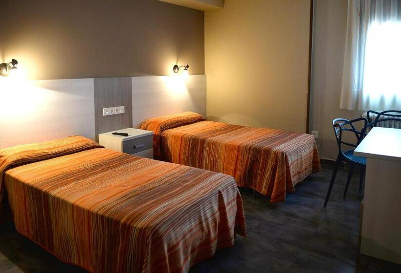 스탠다드 룸, Hostal Palacete De Los Arcedianos