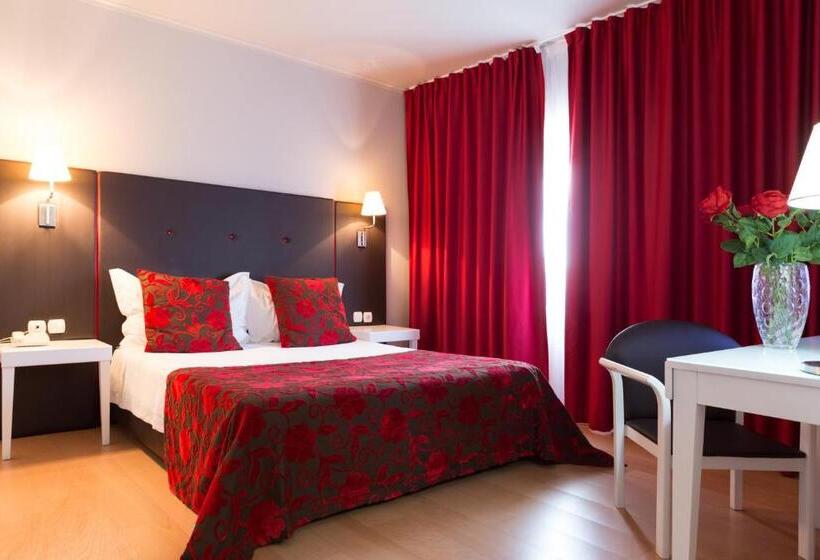 اتاق لوکس با وان آب گرم, De Ilhavo Plaza & Spa