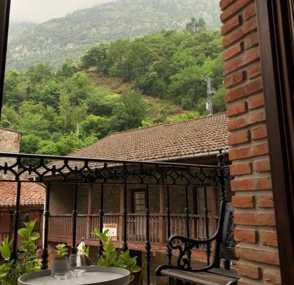 Номер Стандарт с Балконом, Posada La Cuadrona