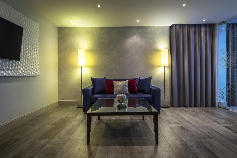 سوییت, K West Hotel & Spa