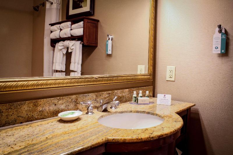استودیوی استاندارد, K West Hotel & Spa