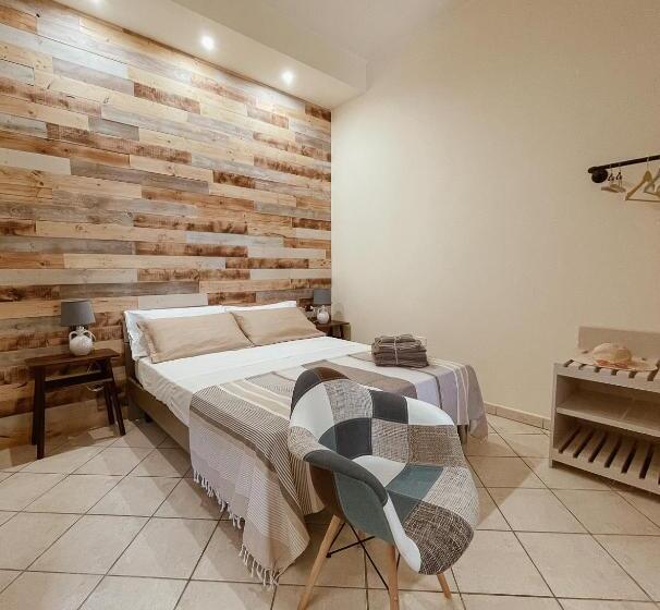اتاق استاندارد با چشم‌انداز استخر, Agriturismo Tenuta Carrino