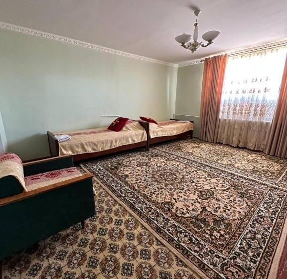 트리플 클래식 룸, Guest House Nika, Nukus