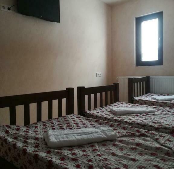 اتاق استاندارد سه نفره, Family Hotel Mtamta
