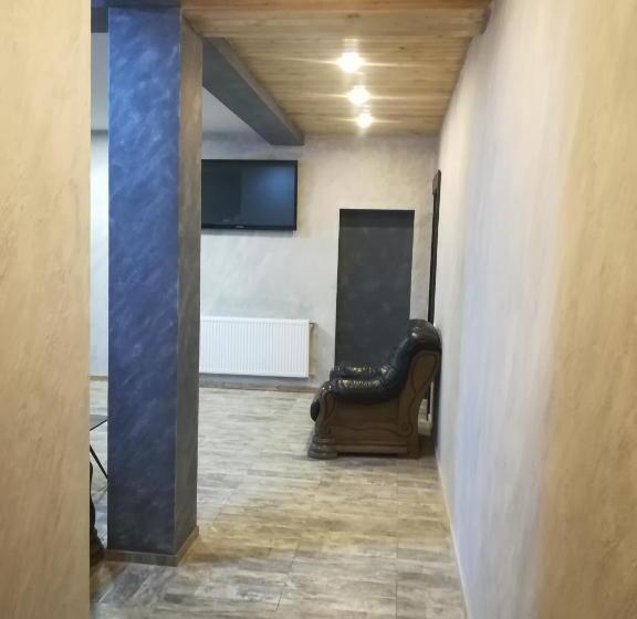 اتاق استاندارد سه نفره, Family Hotel Mtamta